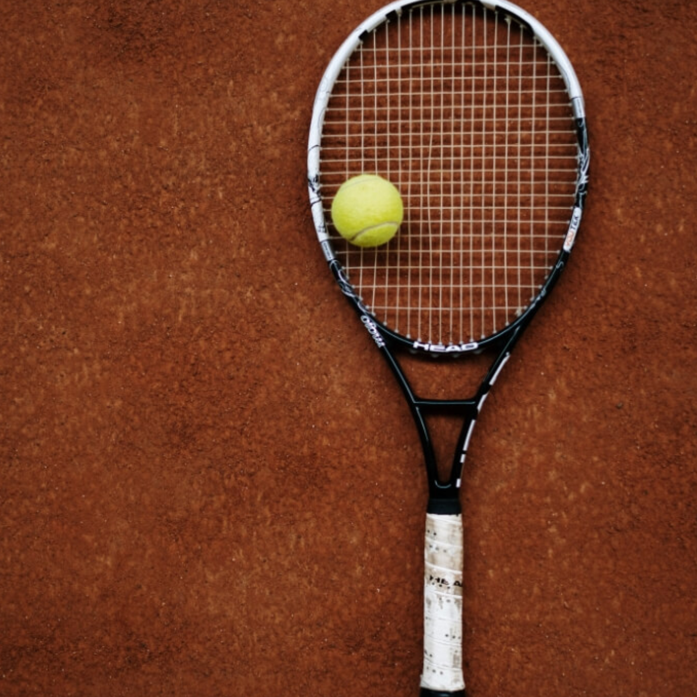 vợt tennis cho người mới chơi nên chọn loại nào